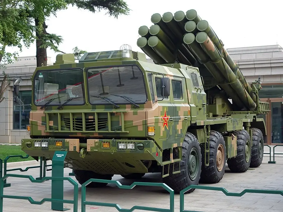 中国远火：PHL - 03 长射程多管火箭炮