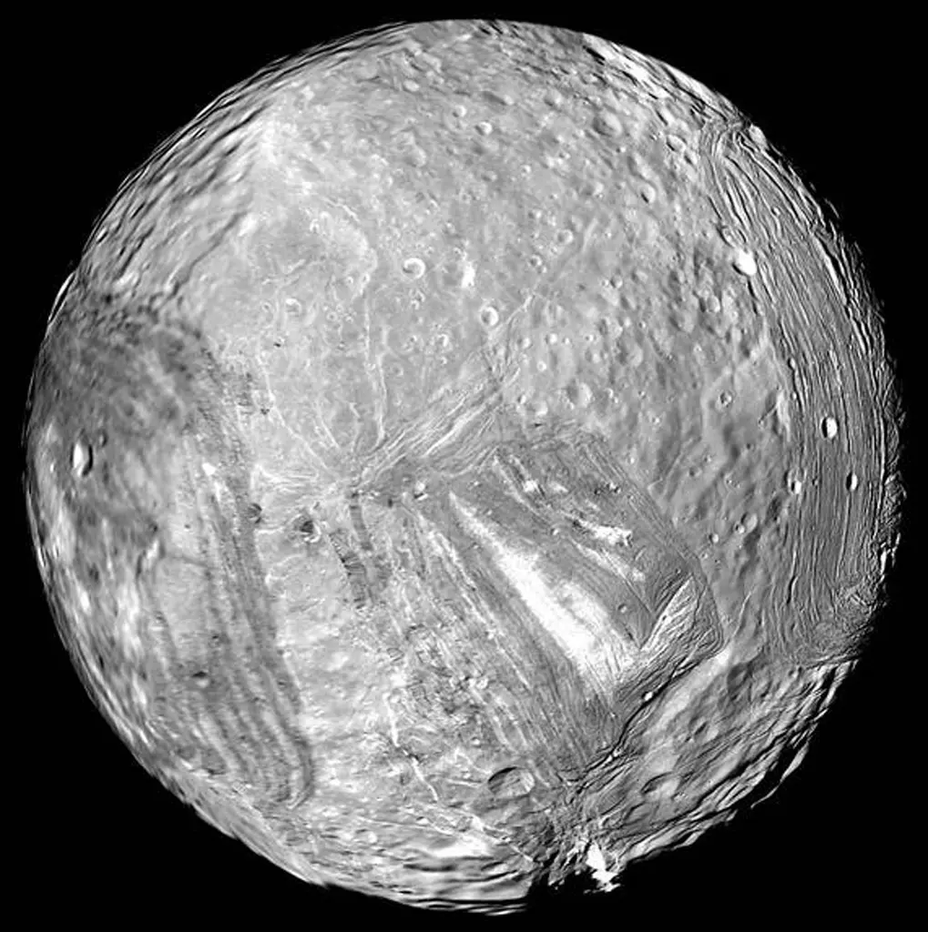 冰冷的天王星卫星米兰达