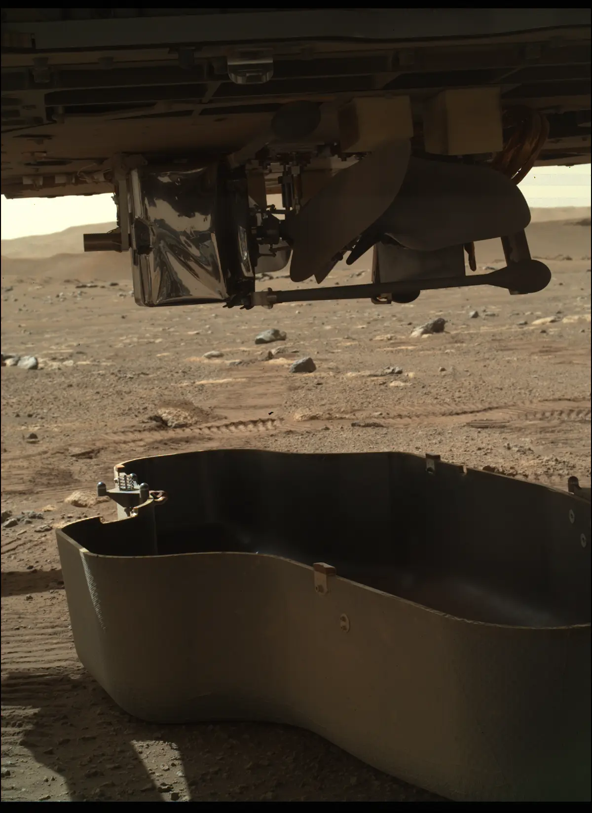 机智号直升机火星首飞在即:保护壳已经抛弃
