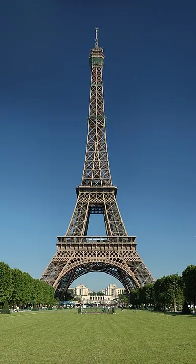 巴黎的制高点:埃菲尔铁塔_荒原之梦