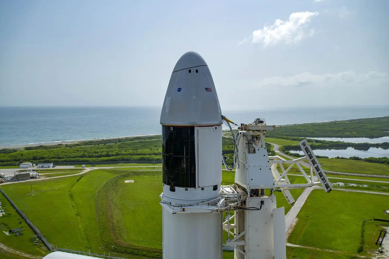 SpaceX CRS-23任务中的货运龙飞船已抵达国际空间站：二手的飞船，四手的火箭_荒原之梦